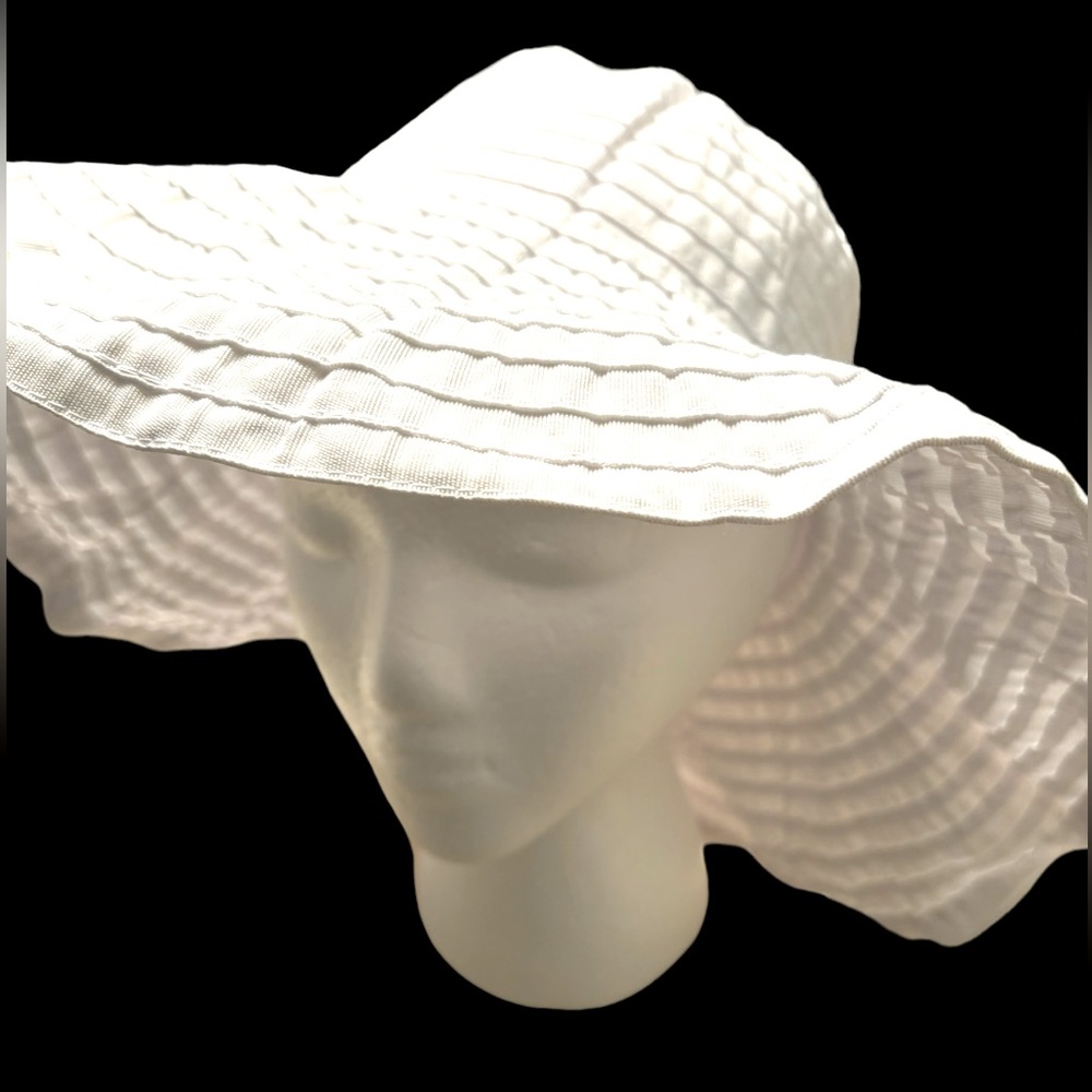Tropical Trends Wide Brim Hat White Packable With Wire For Shape One Size